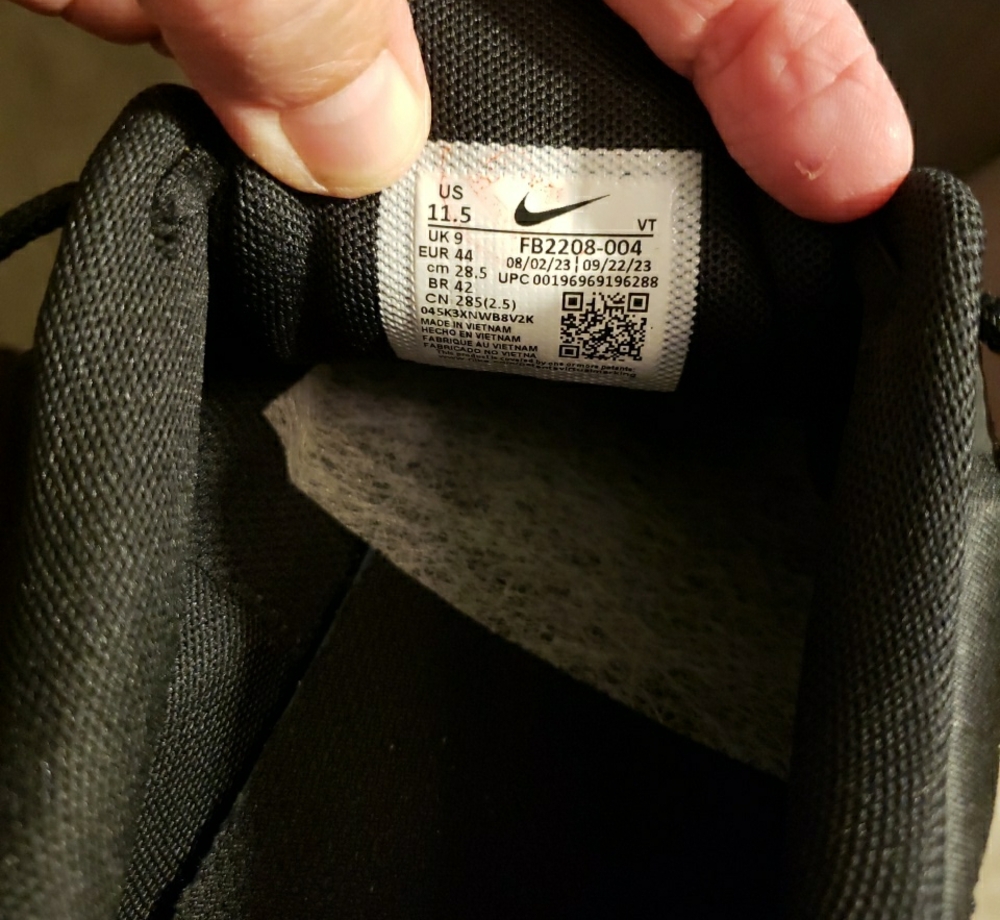 New Nikes - Picture 4 of 4